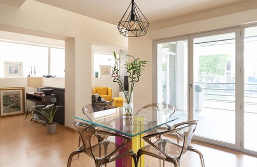 Pantin Apartment | 93 m² Apartment ∙ 3 bedrooms ∙ 8 guests