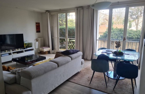 Chatou Apartment | 94 m² Apartment ∙ 3 bedrooms ∙ 5 guests