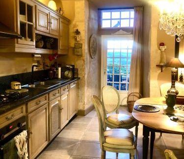 Alise-Sainte-Reine Bed & Breakfast | 95 m² Bed and breakfast ∙ 2 guests