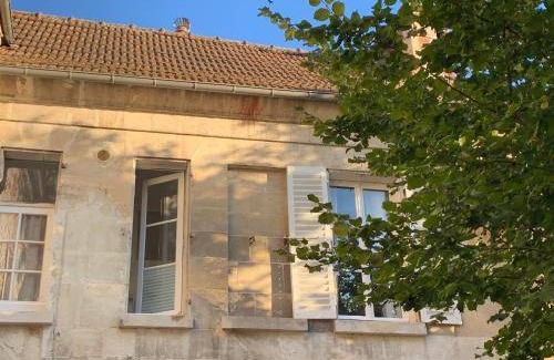 Crepy-en-Valois House | 95 m² House ∙ 2 bedrooms ∙ 5 guests