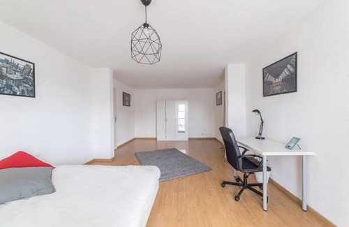 Neudorf Ouest Resort | 98 m² Private room ∙ 1 bedroom ∙ 4 guests