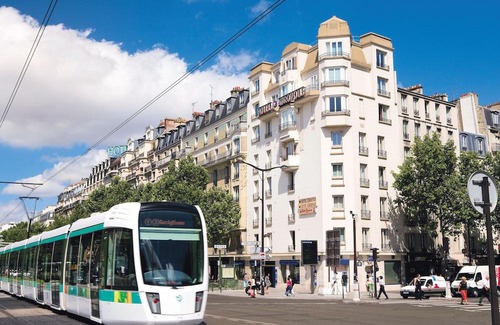 Quartier du Petit-Montrouge Hotel | Acropole Paris