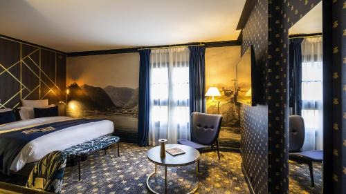 Fontainebleau Hotel | Aigle Noir Hotel Fontainebleau - MGallery Collection