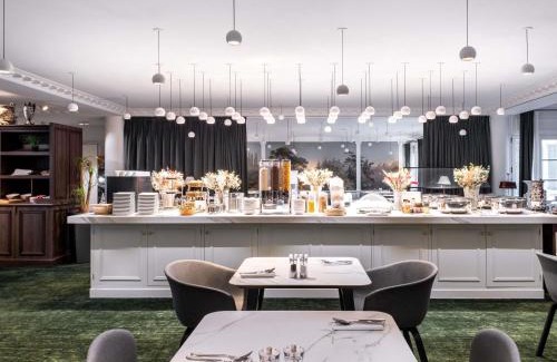 Fontainebleau Hotel | Aigle Noir Hotel Fontainebleau - MGallery Collection
