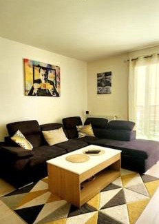 Colombes Apartment | All comfort -Parking&Fibre #WelcomeHome Gare Colombes