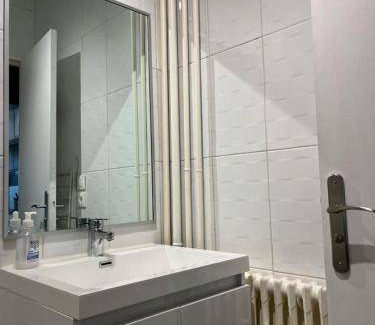 Evreux Apartment | Apartment ∙ 1 bedroom ∙ 2 guests
