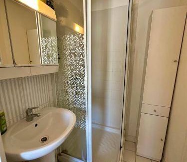 Fontainebleau Apartment | Apartment ∙ 2 bedrooms ∙ 4 guests