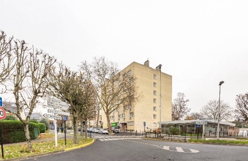 Seine-et-Marne Apartment | Apartment ∙ 8 guests