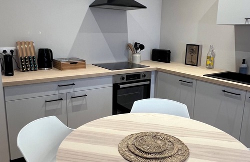 Verdun Apartment | Apartment in the heart of the city, close to historic sites, ideal for families