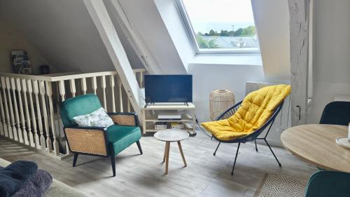 Nogent-le-Rotrou Apartment | Appartement cosy et calme, vue sur le château