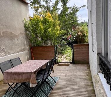 Hincmar Apartment | Appartement hyper centre Reims Le gîte du sorcier