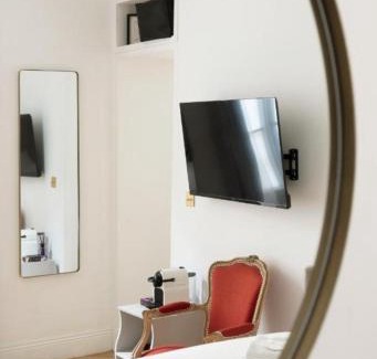 Quartier du Gros-Caillou Apartment | Appt Tour Eiffel invalides