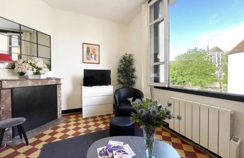 Chartres Apartment | Au fil de l’Eure, quartier authentique et plein de charme