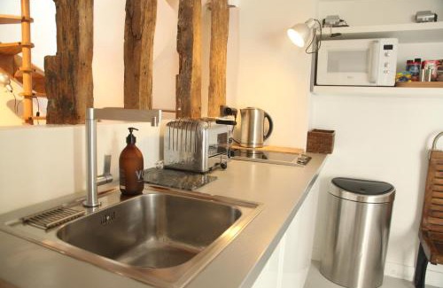 Quartier du Mail Apartment | Bail mobilité, Appartement, Louvre Palais Royal