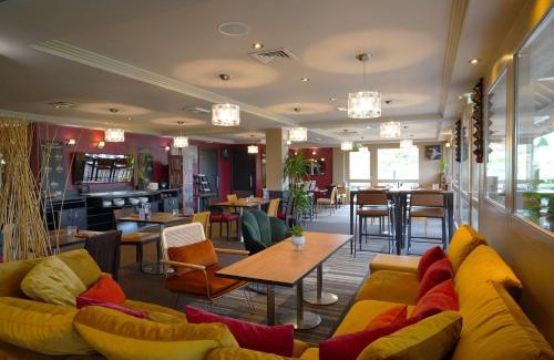 Maubeuge Hotel | Best Western l'Atelier 117