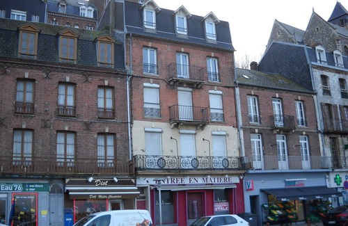 Le Treport Apartment | Bright apartment, town centre, facing the sea, touristic site & many activities