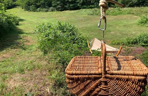 Brive-la-Gaillarde Ski Chalet | Cabane La Douce Parenthese