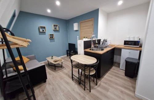 Valenciennes Apartment | Canada 6