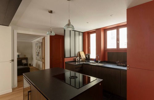 7th Arrondissement Apartment | Capturing the elegance, spirit & uniqueness of Saint-Germain-des-Prés.