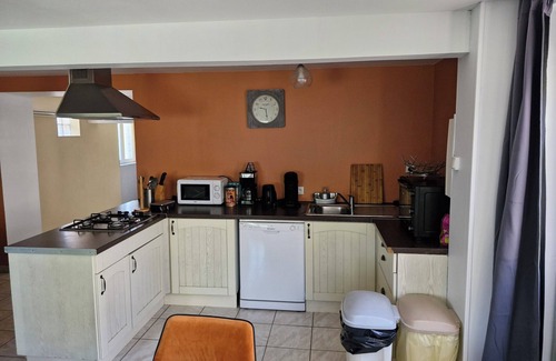 Volckerinckhove Cottage | Catherine and Ludovic welcome you to their country gîte.