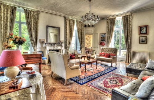 Saint-Denis-sur-Huisne Bed & Breakfast | Château de Blavou
