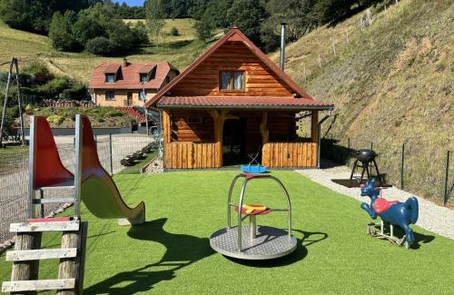 Saint-Philippe Ski Chalet | Chalet bambi