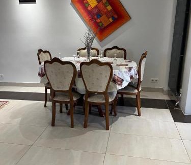 Argenteuil Bed & Breakfast | Chambre de Joy