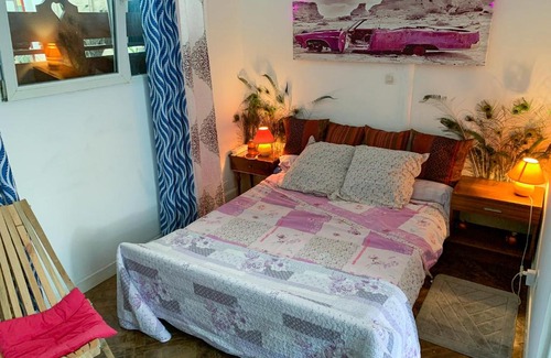 Roubaix Bed & Breakfast | Chambre Rose
