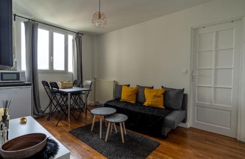 Cœur de Ville Apartment | Charmant 2 pièces pour 4 personnes à Courbevoie