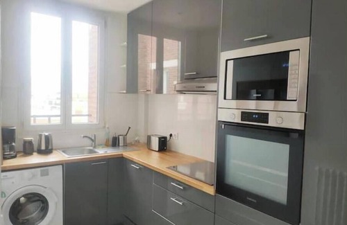 Saint-Ouen Apartment | Charmant Appartement au Pied D'un Parc Arboré