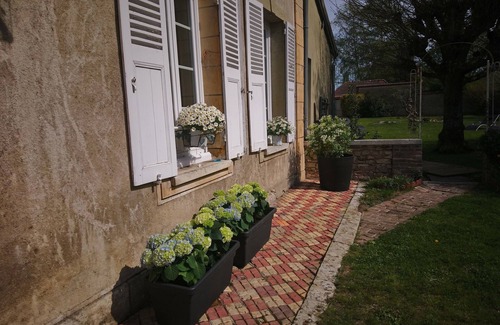 Ecos House | Charming well fitted gîte with all modern conveniences, Wi-Fi and large beds