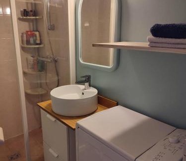 Republique–Point-du-Jour Apartment | Chez Antoine