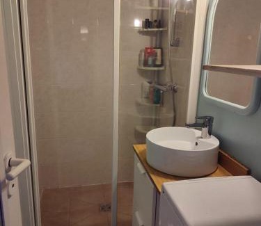 Republique–Point-du-Jour Apartment | Chez Antoine
