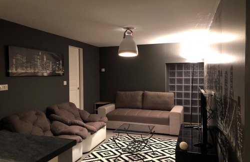 Chooz House | CHEZ SUZANNE - CHOOZ