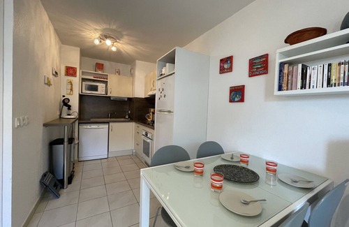 Sete Apartment | *Chic Apartment with Pool, Near Beach, Shops & Activities in Sète*