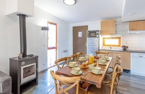 Eppe-Sauvage Cabin | Cottage cosy et lumineux avec terrasse près du lac