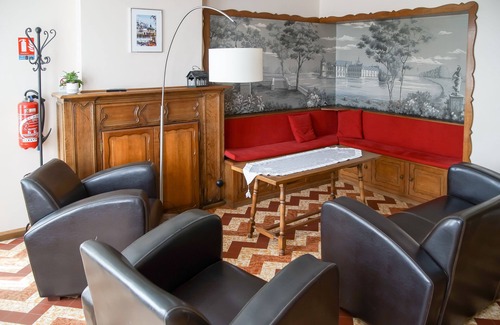 Solre-le-Chateau Bed & Breakfast | Cottage for 8 people near Valjoly