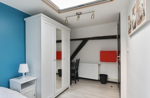 Lille Centre Ville Apartment | Cozy apartment close to stations and Old Lille