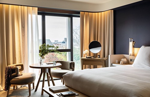 Issy-les-Moulineaux Hotel | Domaine de la Reine Margot Paris-Issy - MGallery Collection
