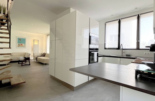 Rueil-Malmaison House | Exceptional 4-bedroom house AC and SPA- Evasion Insolite & Chic
