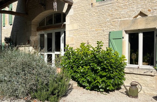 Bierry-les-Belles-Fontaines Bed & Breakfast | 16 m² Bed and breakfast ∙ 1 bedroom ∙ 2 guests