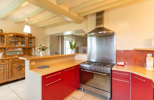 Saint-Christophe-en-Champagne Cottage | 115 m² Cabin ∙ 4 bedrooms ∙ 8 guests