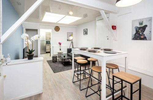 Saint-Honore - Jeanne d'Arc Bed & Breakfast | Bed and breakfast ∙ 4 bedrooms ∙ 8 guests