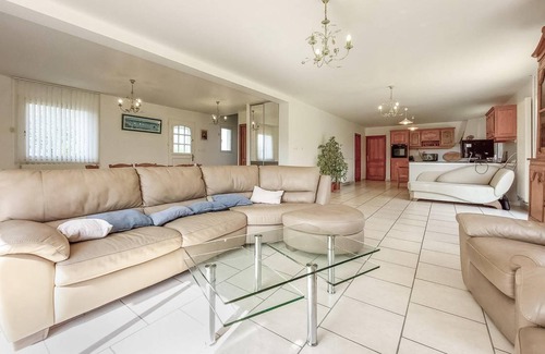 Saint-Pierre-de-Varengeville House | 200 m² House ∙ 5 bedrooms ∙ 8 guests