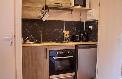 Sainte-Anne - Faubourg Noyon Apartment | 16 m² Apartment ∙ 1 bedroom ∙ 2 guests