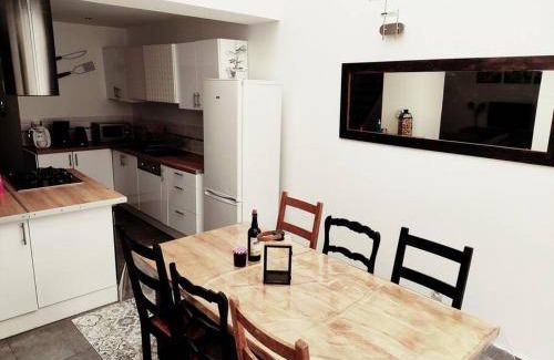 Sainte-Catherine Apartment | Apartment ∙ 1 bedroom ∙ 7 guests