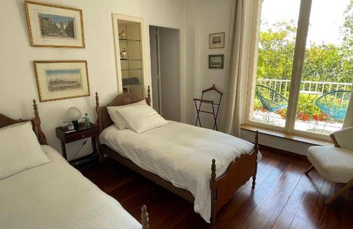 Sainte-Genevieve-les-Gasny Bed & Breakfast | 120 m² Bed and breakfast ∙ 3 bedrooms ∙ 6 guests