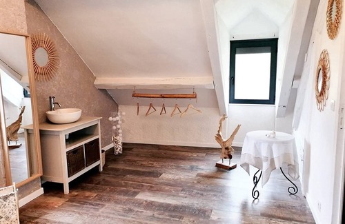 Sainte-Genevieve-les-Gasny House | 72 m² House ∙ 2 bedrooms ∙ 4 guests