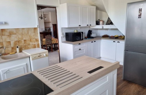 Sainte-Colombe-sur-Loing House | La Forge pretty little house 4 pers near guédelon