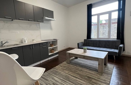 Givet Apartment | Gîtes by Hôtel Les Reflets Jaunes